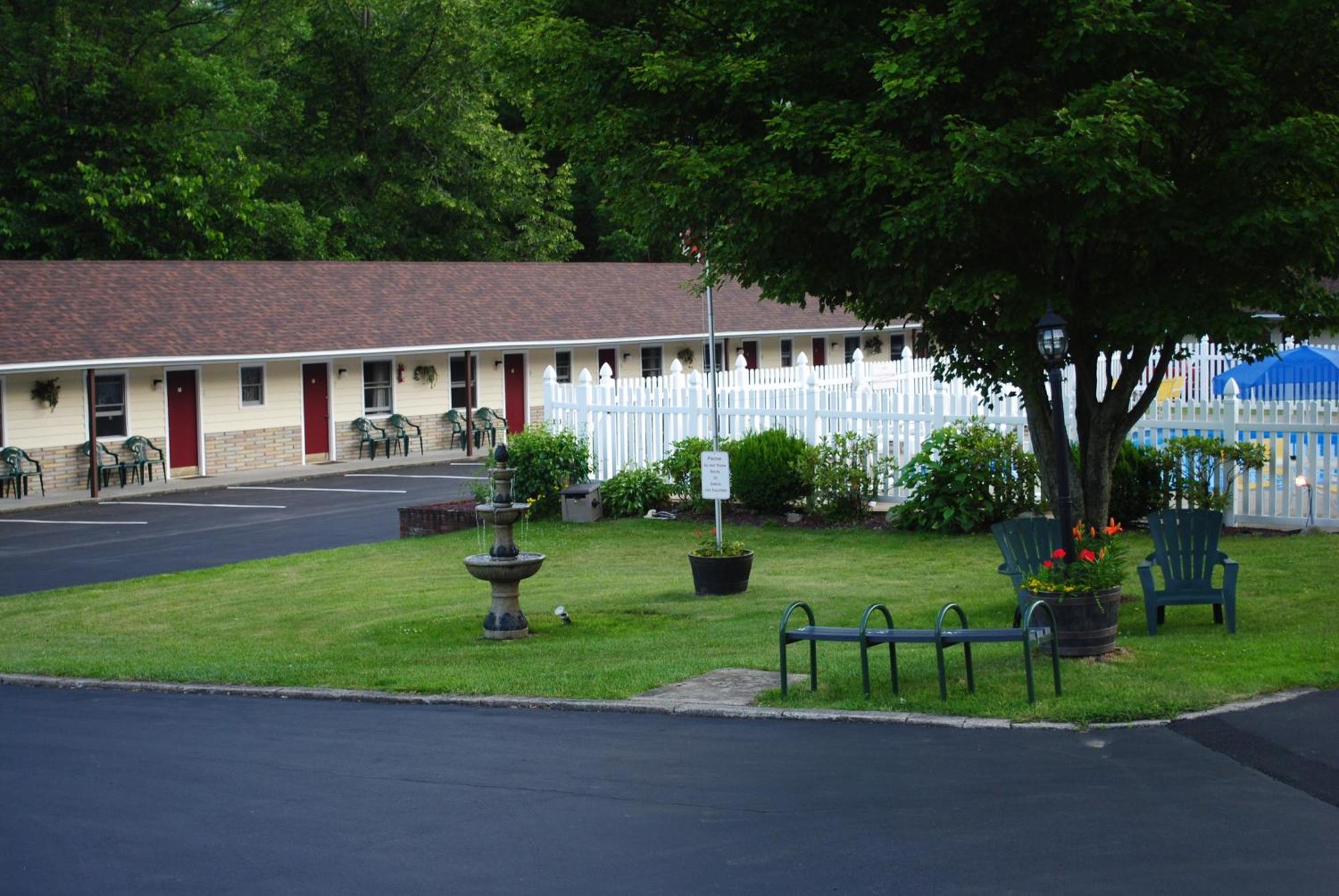 Fran Cove Motel Lake George Exteriér fotografie
